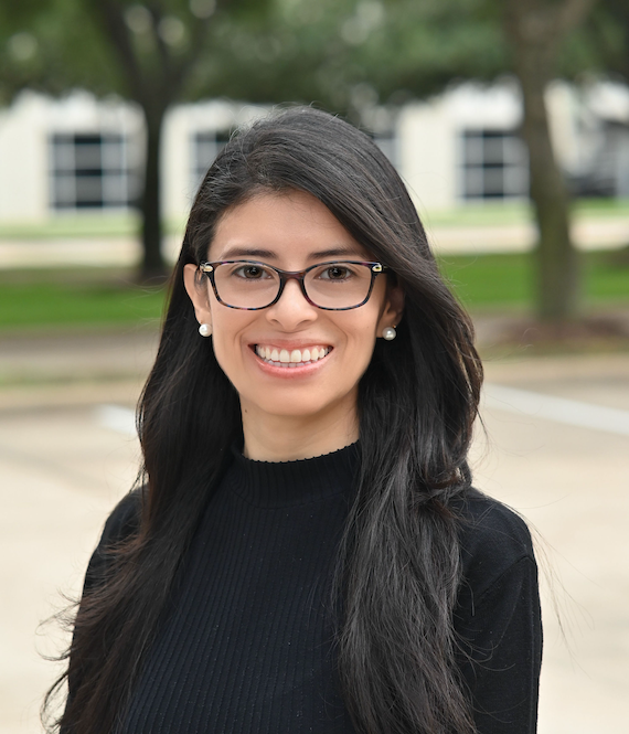 Astrid Quiroga's headshot