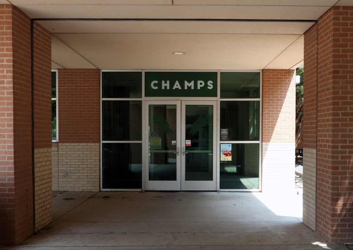 champs cafeteria entrance